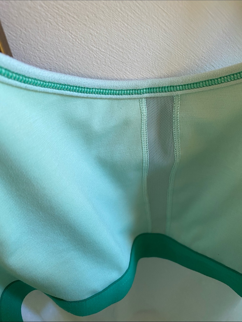LULULEMON Tank - Picture 5 of 9